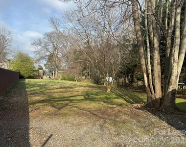 439 Sadie Drive - Photo Thumbnail 17
