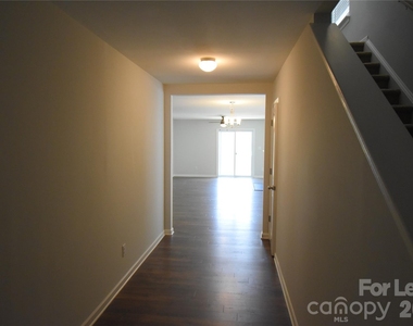 3993 Potts Grove Place - Photo Thumbnail 2