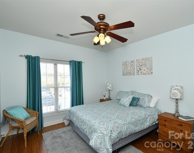 8643 Beaver Creek Drive - Photo Thumbnail 18