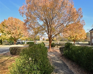 8643 Beaver Creek Drive - Photo Thumbnail 30