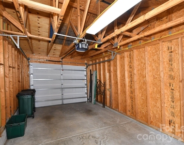 8643 Beaver Creek Drive - Photo Thumbnail 24
