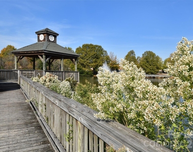 8643 Beaver Creek Drive - Photo Thumbnail 33