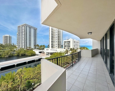 4200 N Ocean Drive - Photo Thumbnail 2