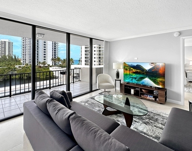 4200 N Ocean Drive - Photo Thumbnail 4
