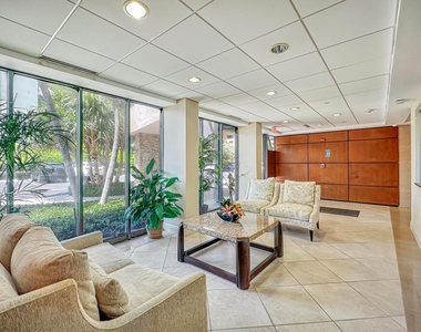 4200 N Ocean Drive - Photo Thumbnail 25