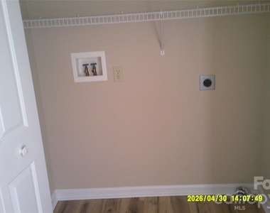 496 23rd Avenue Drive Ne - Photo Thumbnail 5