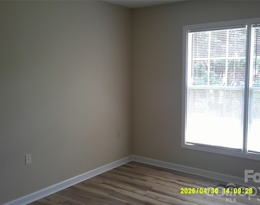 496 23rd Avenue Drive Ne - Photo Thumbnail 8