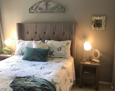 2465 Nw 33rd Street - Photo Thumbnail 8