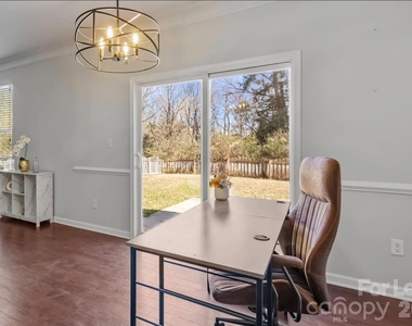 2707 Hunters Moon Lane - Photo Thumbnail 4
