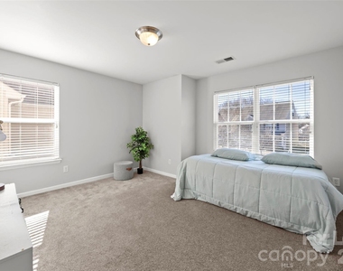 2707 Hunters Moon Lane - Photo Thumbnail 8