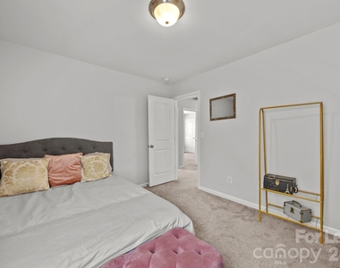 2707 Hunters Moon Lane - Photo Thumbnail 17