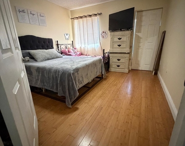 2494 Centergate Drive - Photo Thumbnail 12