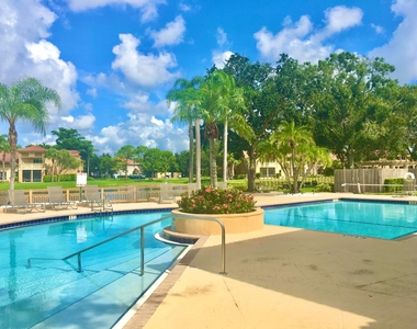 4863 Via Palm Lakes - Photo Thumbnail 30