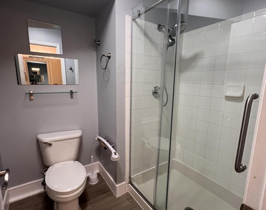 4863 Via Palm Lakes - Photo Thumbnail 22