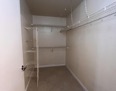 4863 Via Palm Lakes - Photo Thumbnail 21