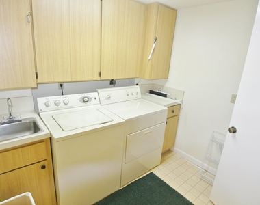 1201 Seafarer Circle - Photo Thumbnail 7
