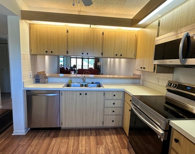 1201 Seafarer Circle - Photo Thumbnail 5