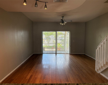 5295 Jamboree Place - Photo Thumbnail 8