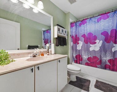 2241 Soundings Court - Photo Thumbnail 18