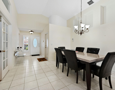 2241 Soundings Court - Photo Thumbnail 5
