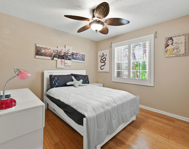 2241 Soundings Court - Photo Thumbnail 19