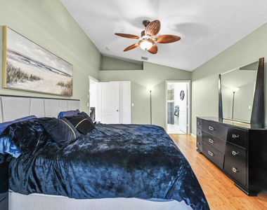 2241 Soundings Court - Photo Thumbnail 9