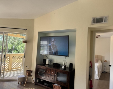 4807 Via Palm Lakes - Photo Thumbnail 10