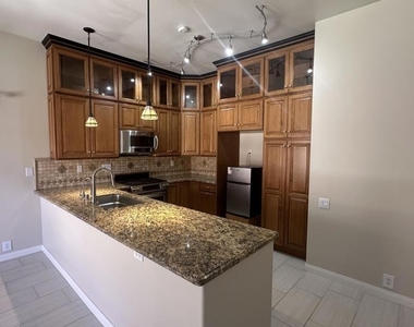325 Princeton Street - Photo Thumbnail 4