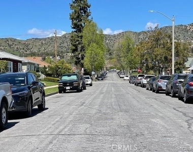 2544 N Brighton - Photo Thumbnail 19