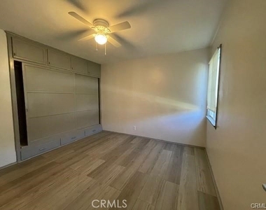2544 N Brighton - Photo Thumbnail 13