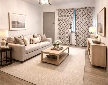 2544 N Brighton - Photo Thumbnail 3
