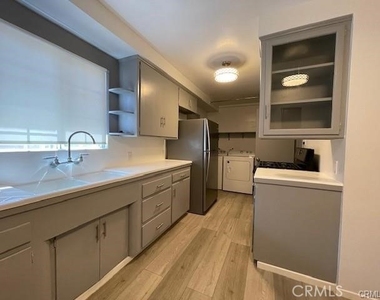 2544 N Brighton - Photo Thumbnail 5