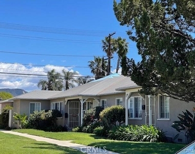 2544 N Brighton - Photo Thumbnail 17