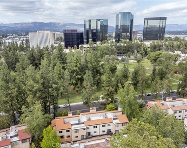 21820 Marylee Street - Photo Thumbnail 28