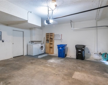 21820 Marylee Street - Photo Thumbnail 25