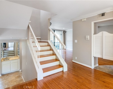 21820 Marylee Street - Photo Thumbnail 8