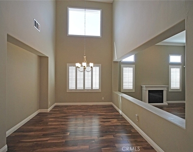 28406 Falcon Crest - Photo Thumbnail 4