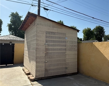 6517 White Oak Ave - Photo Thumbnail 17