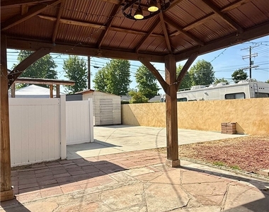 6517 White Oak Ave - Photo Thumbnail 16