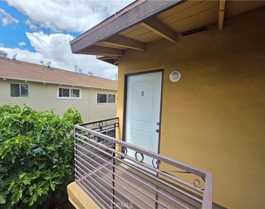 8706 Parthenia Place - Photo Thumbnail 17