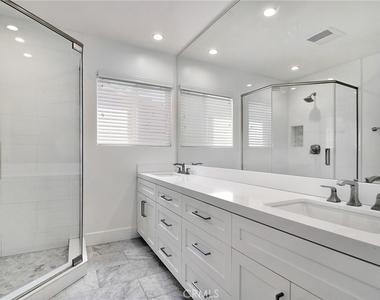 22446 Berdon Street - Photo Thumbnail 11