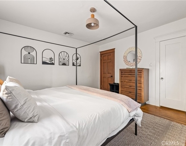 736 Redondo Avenue - Photo Thumbnail 7