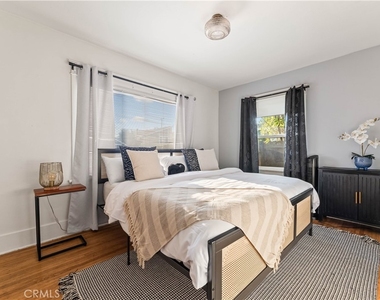736 Redondo Avenue - Photo Thumbnail 5
