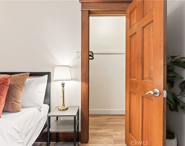 736 Redondo Avenue - Photo Thumbnail 9