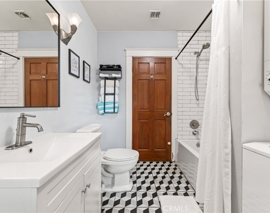736 Redondo Avenue - Photo Thumbnail 19