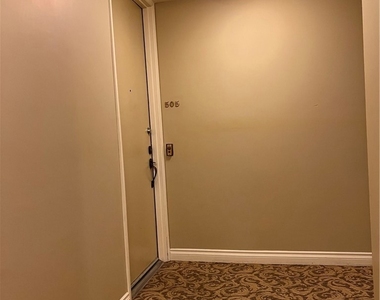 10747 Wilshire Boulevard - Photo Thumbnail 5