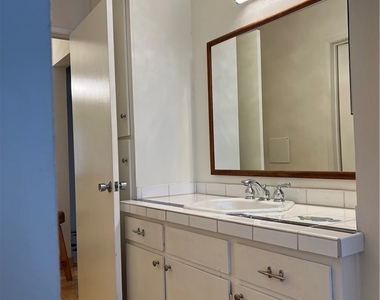 10747 Wilshire Boulevard - Photo Thumbnail 20