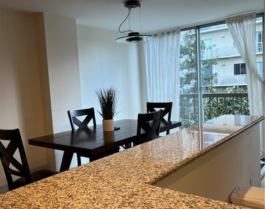 10747 Wilshire Boulevard - Photo Thumbnail 14