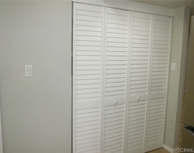 1432 W 172nd Street - Photo Thumbnail 17