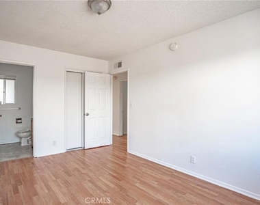 41517 Marine Drive - Photo Thumbnail 4
